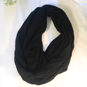 Black Scarf